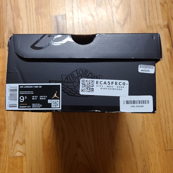 Jordan 1 Mid SE Wear Away Taxi main image 4